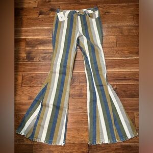 Women’s Flare Jeans